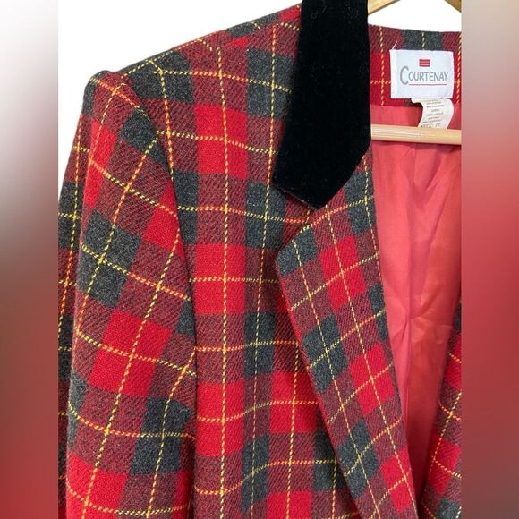 Vintage Courtenay Red and Black Plaid Lined Velvet Collar Blazer Size 16 - Picture 5 of 10